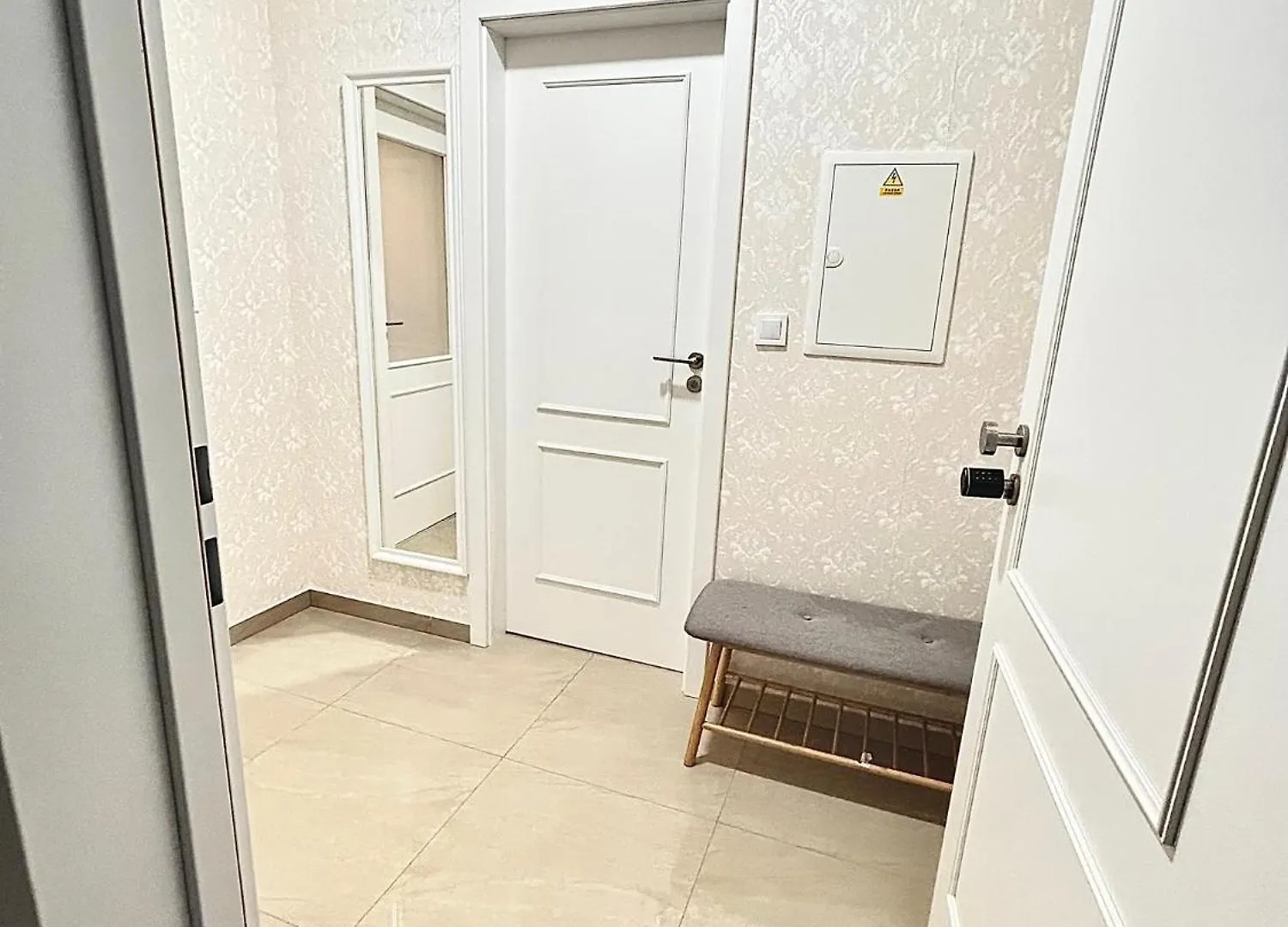 פראג New Apartment 50M Charles Square 0*,